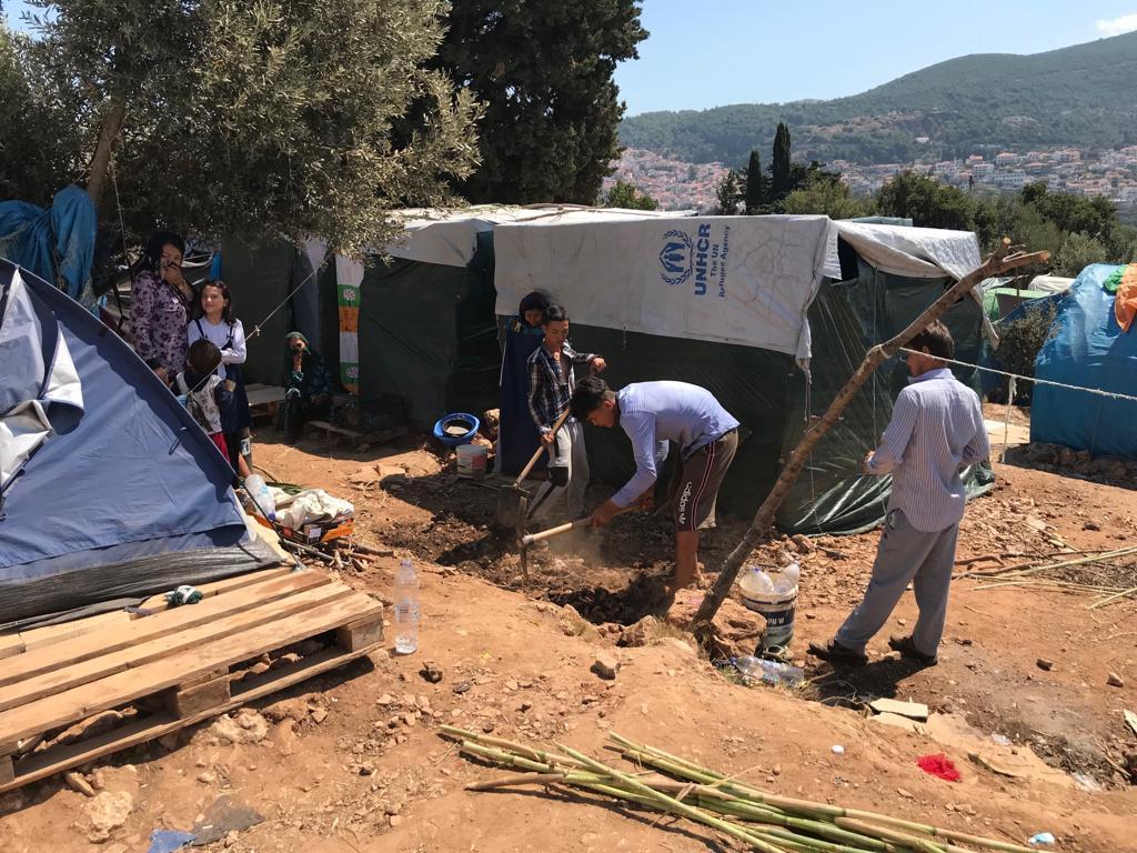 A Lesbos et Samos, réfugiés et bénévoles travaillent ensemble pour améliorer la vie de tous. #santegidiosummer continue...